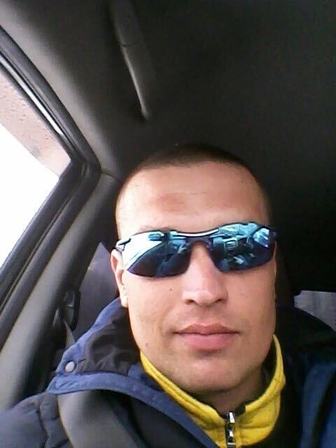  ,   Ruslan, 42 ,   ,   , c 