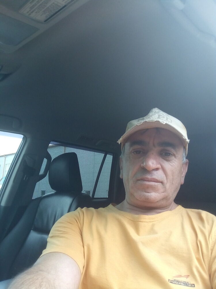  10427301  , 52 ,    