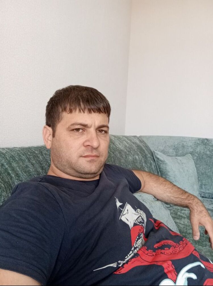  49923341  , 42 ,    