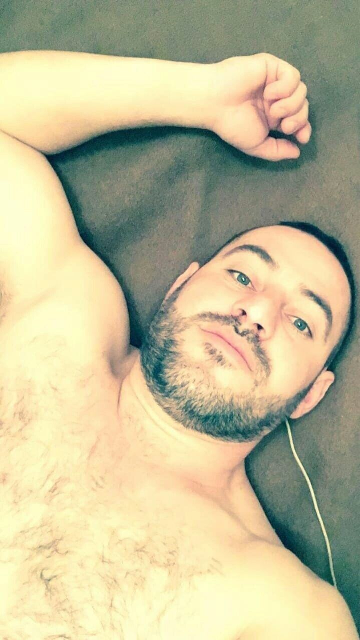  42468761  Niko, 35 ,    