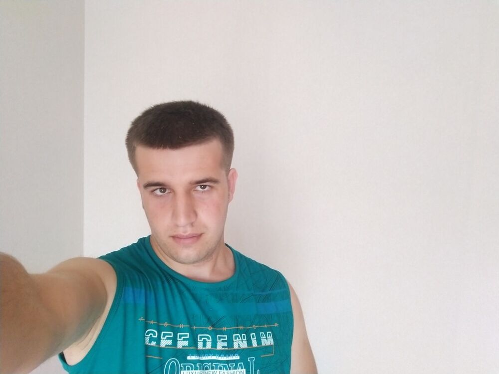  21045911  , 27 ,    