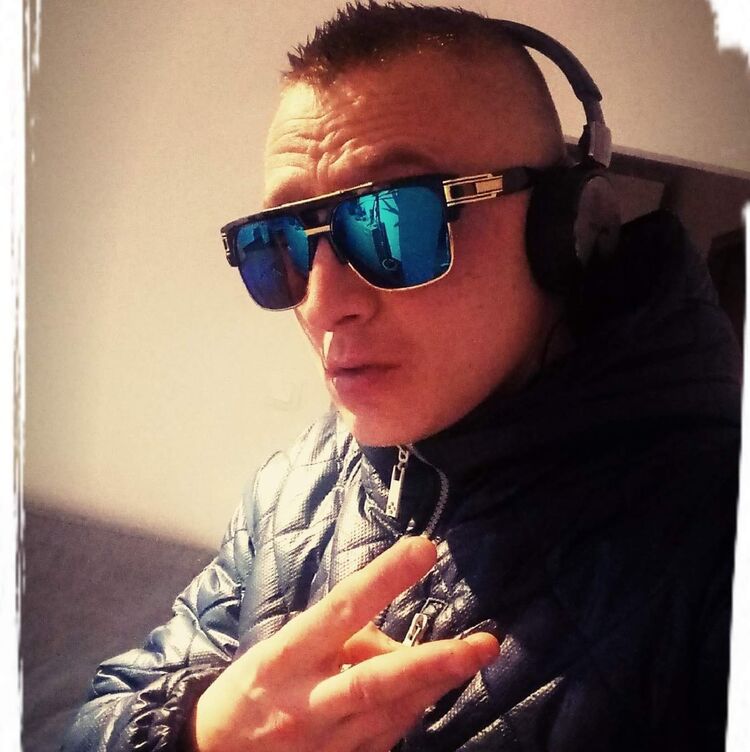  12709671  Oleg, 41 ,    