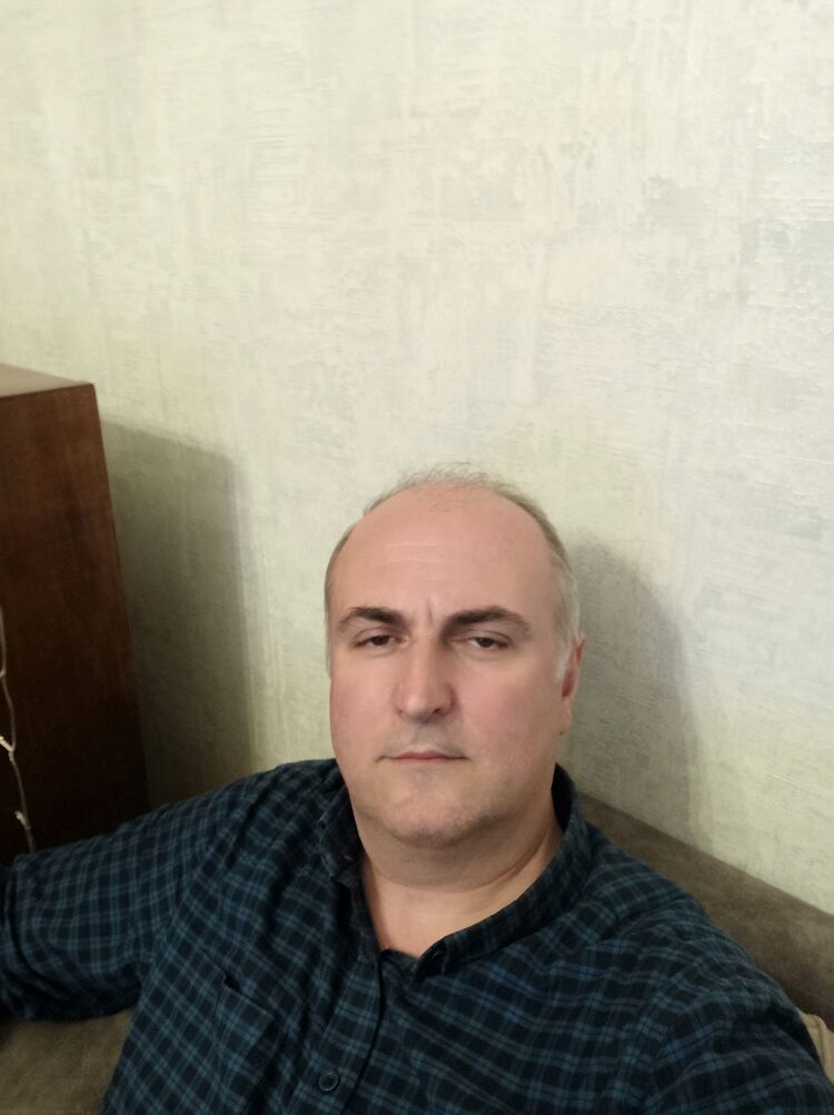  34884651  Konstantine, 50 ,    