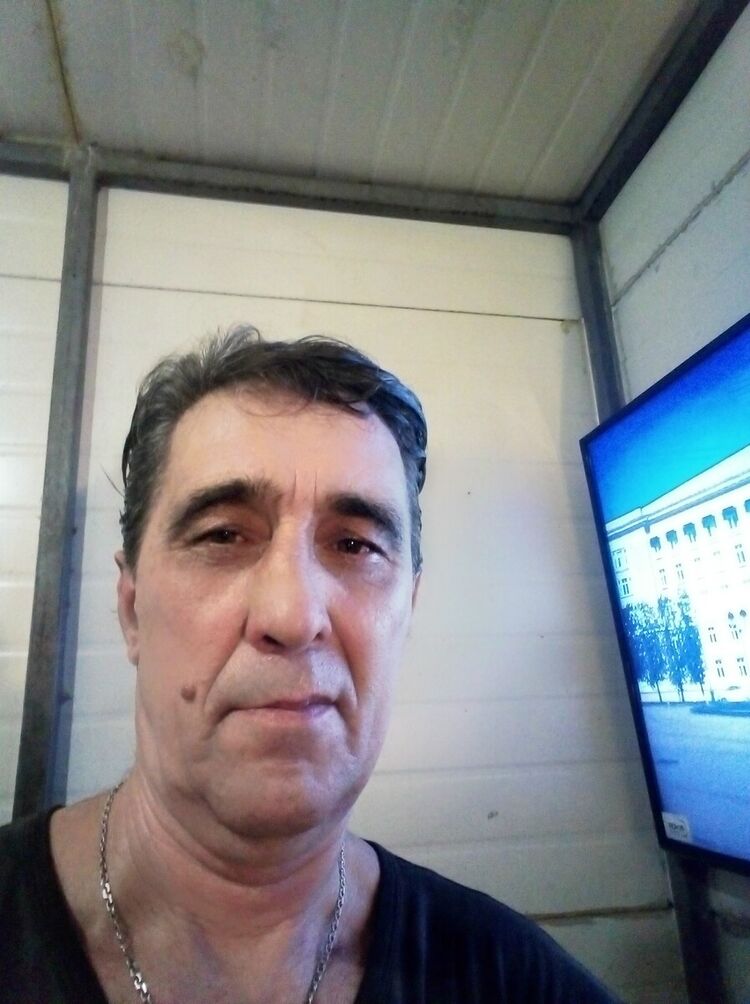  21842081  , 59 ,    