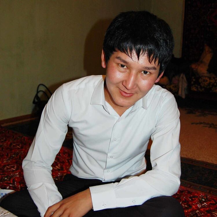  ,   Zakir, 32 ,   ,   , c 