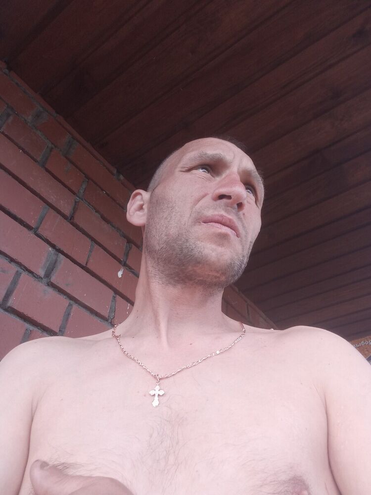  ,   Maks, 43 ,   ,   , c 