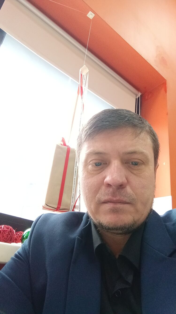  ,   Pavel, 43 ,   ,   