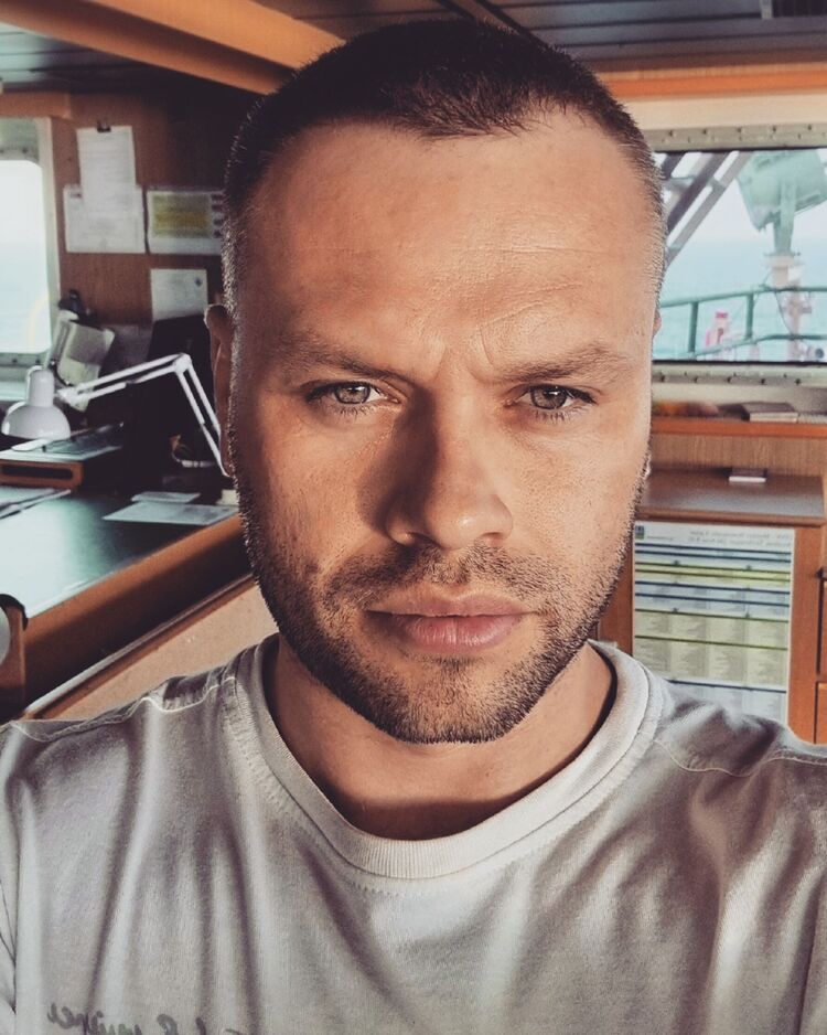  ,   Mike, 37 ,   ,   
