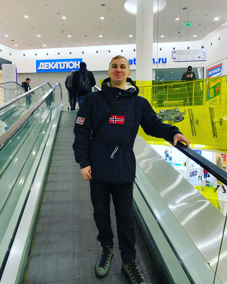  ,   ˸, 33 ,     , c 