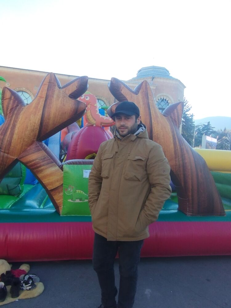  31802951  Giorgi, 30 ,    