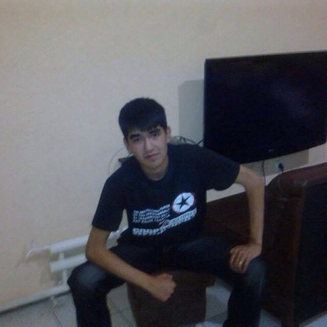  ,   Oybek, 33 ,   ,   , c 