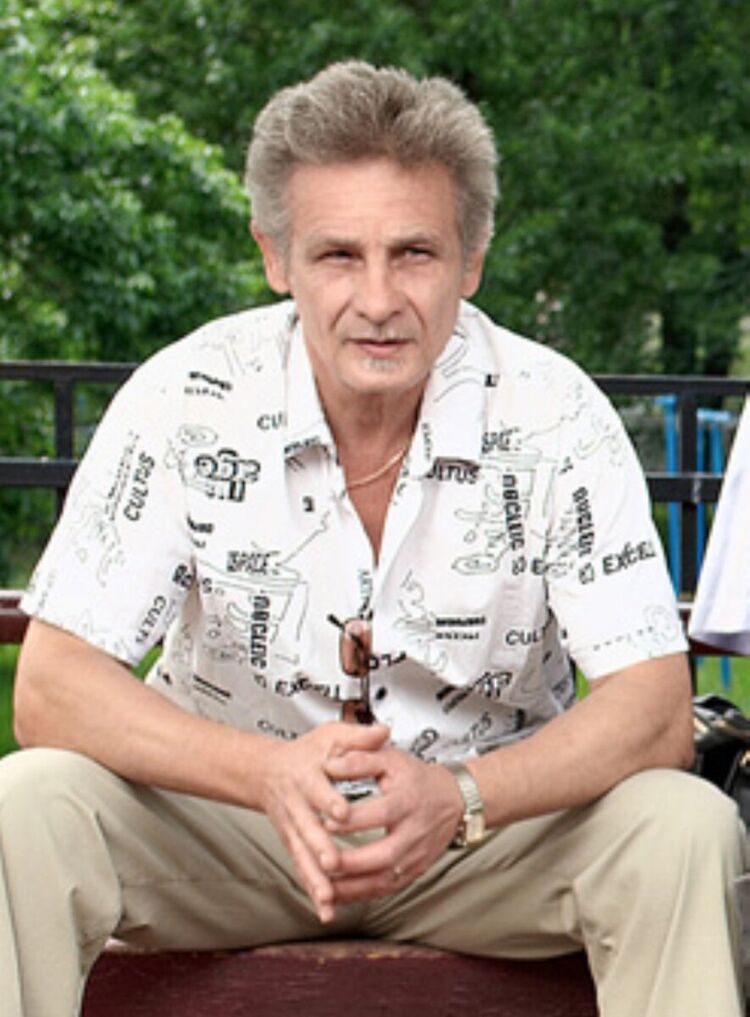  21160031  Aleks, 64 ,    