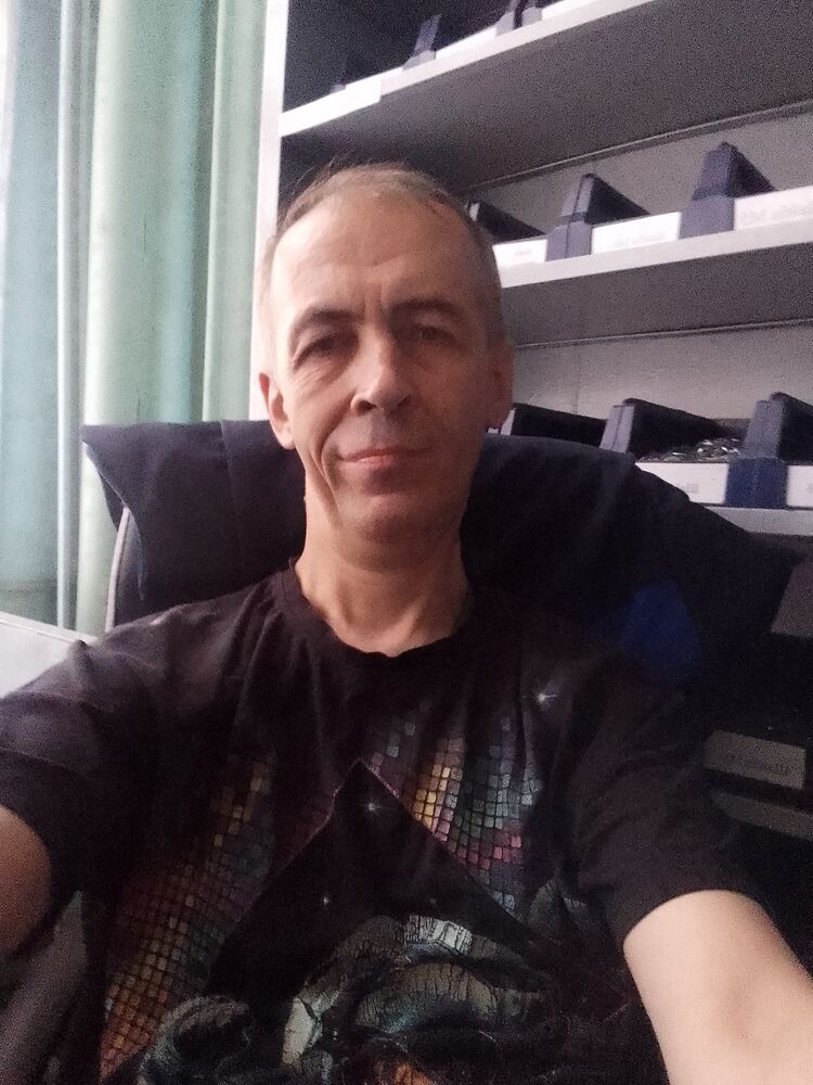  44728411  , 51 ,    