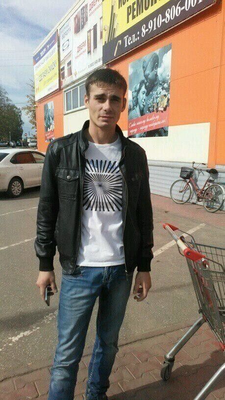  39433621  Artyom, 35 ,    