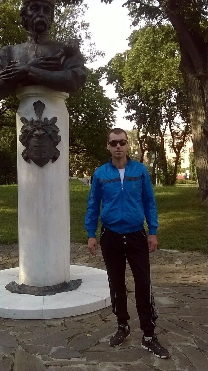  5755441  Vlad, 49 ,    
