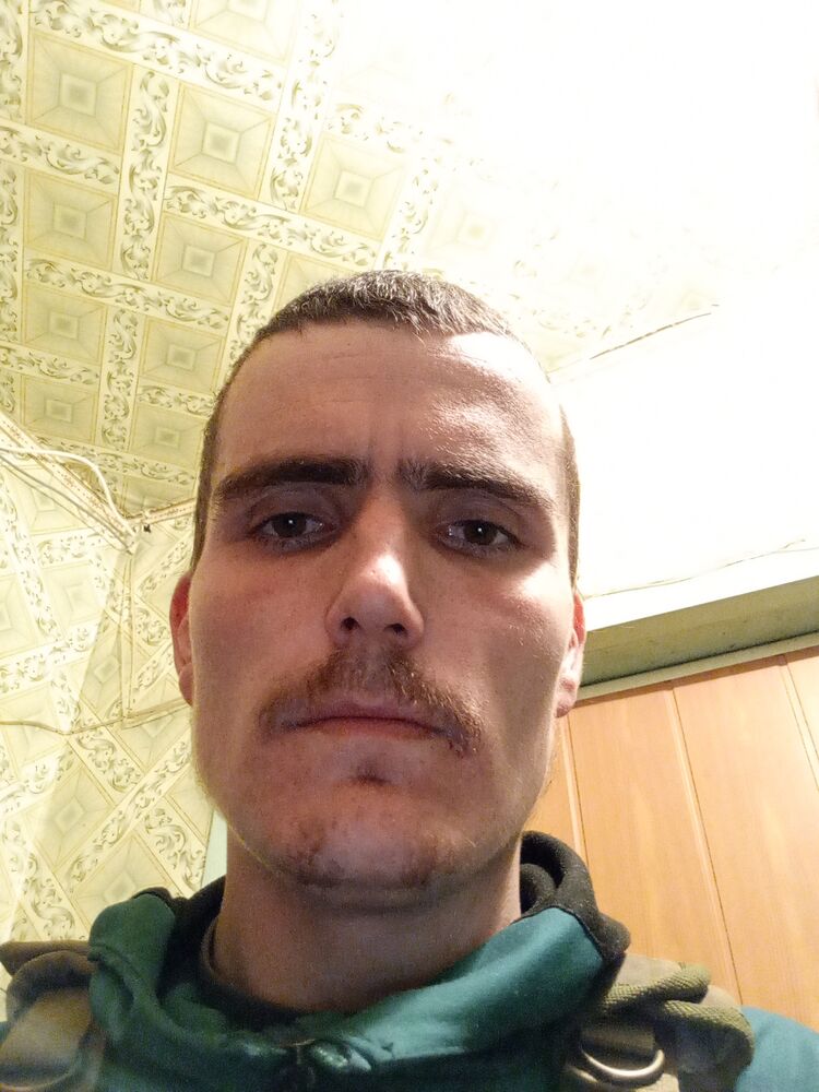  41610651  , 27 ,    