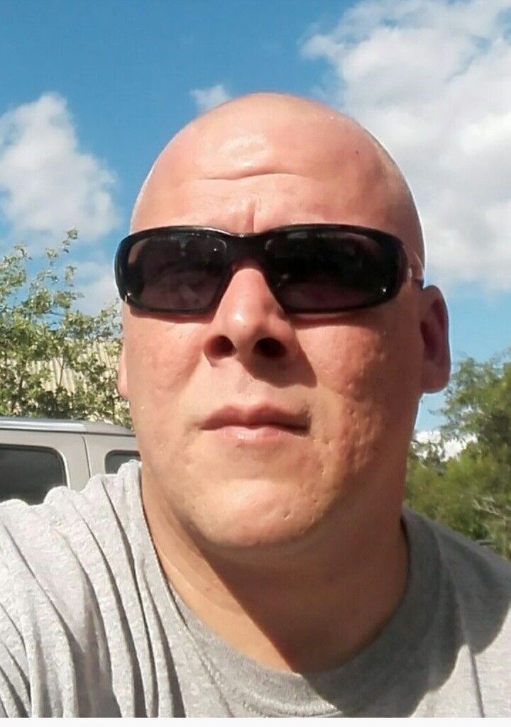  16433381  Kuba, 42 ,    