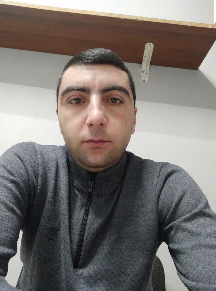  43449701  Vilen, 32 ,    