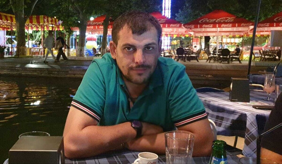  ,   Pyotr, 44 ,   ,   , c 