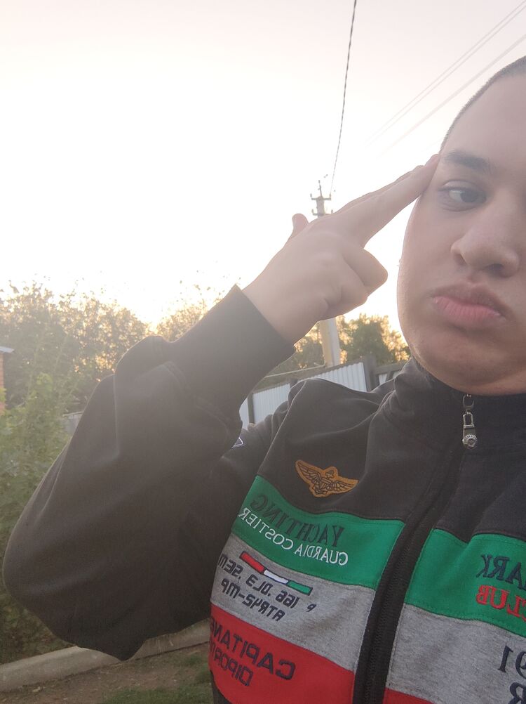  37629061  , 21 ,    