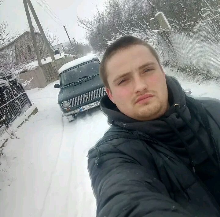  41030781  , 28 ,    