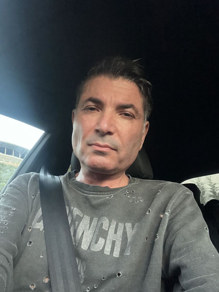  37460011  Sorena, 44 ,    