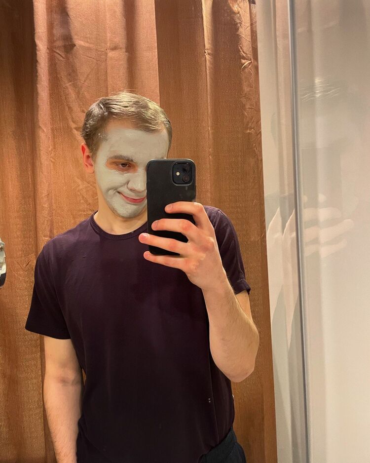  28233121  , 27 ,    