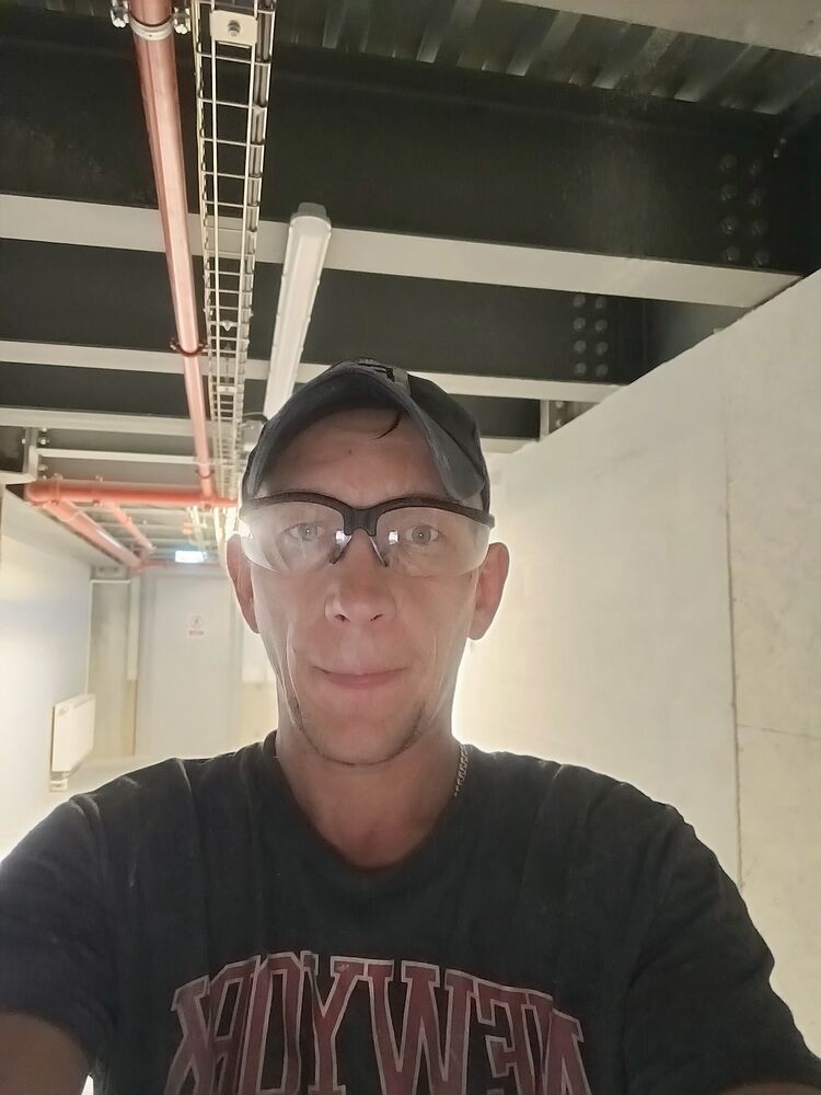  41664281  , 44 ,    