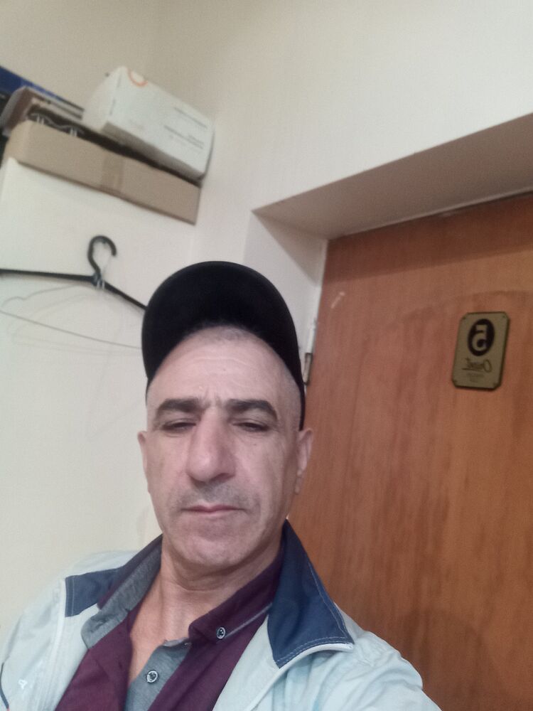  37199511  Ilham, 55 ,    North Charleston