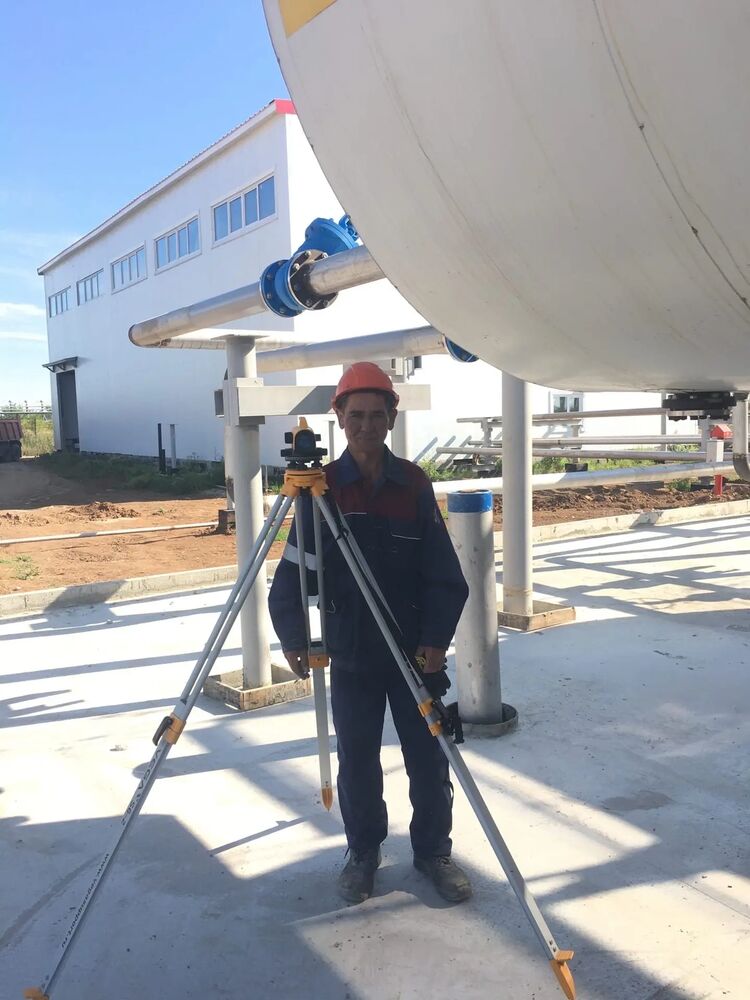  28106421  , 51 ,    