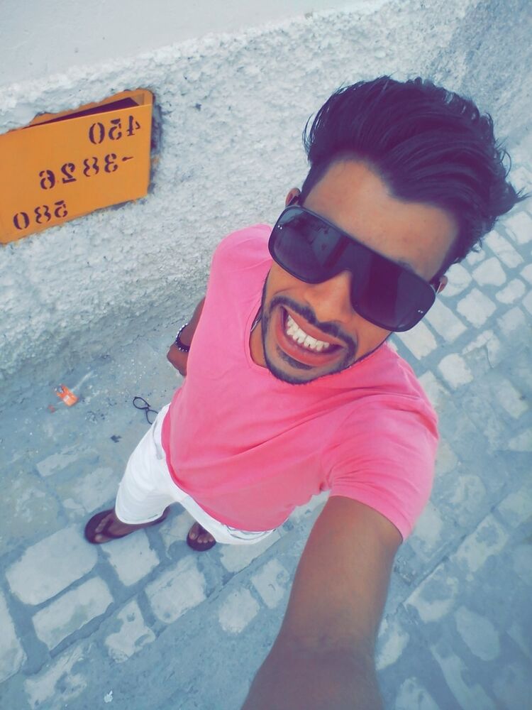  17625291  Hichem, 33 ,    