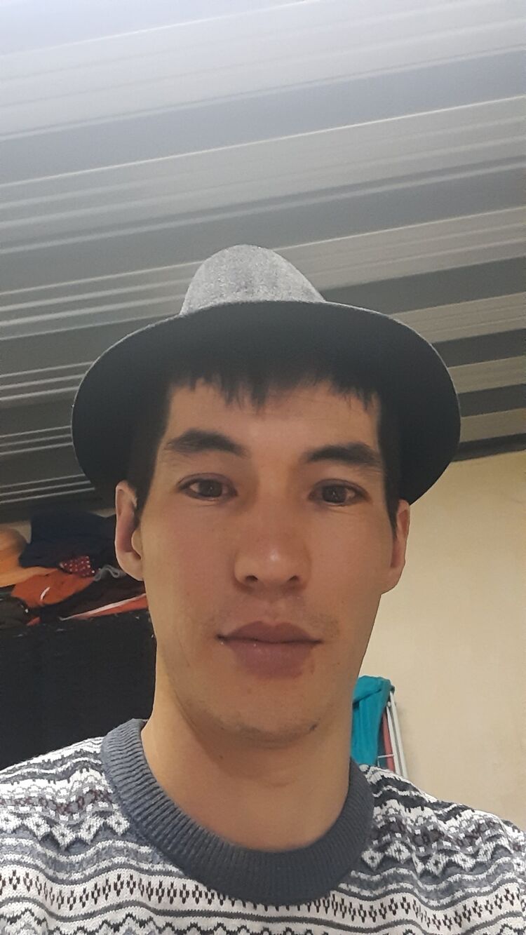  26197441  Aybek, 32 ,    