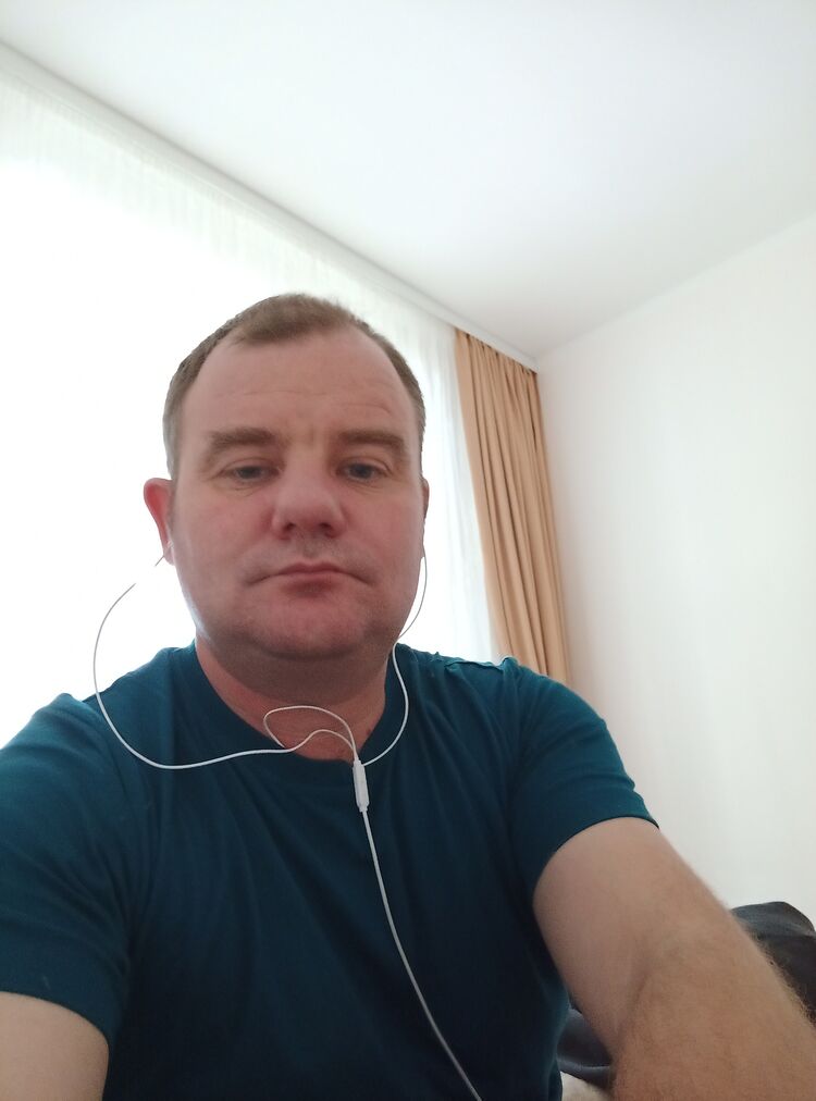  40787431  , 37 ,    