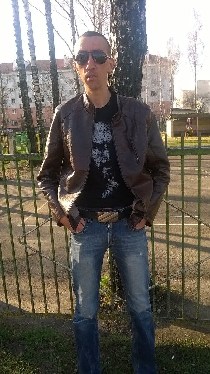  9459721  , 42 ,    