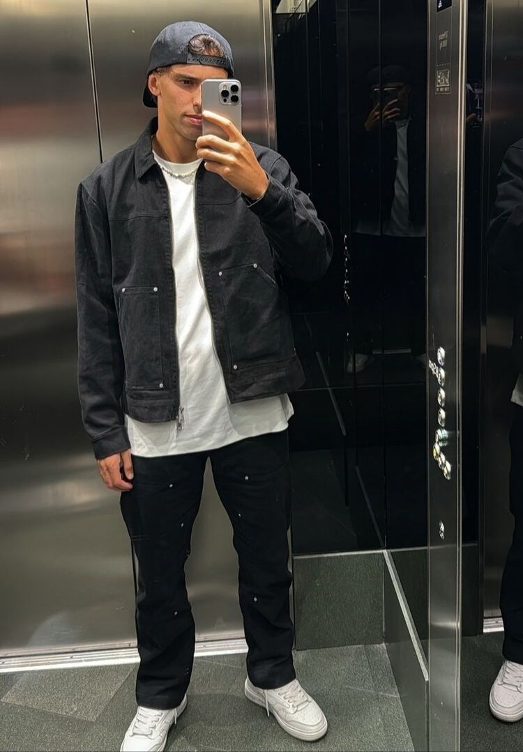  46813391  , 24 ,    