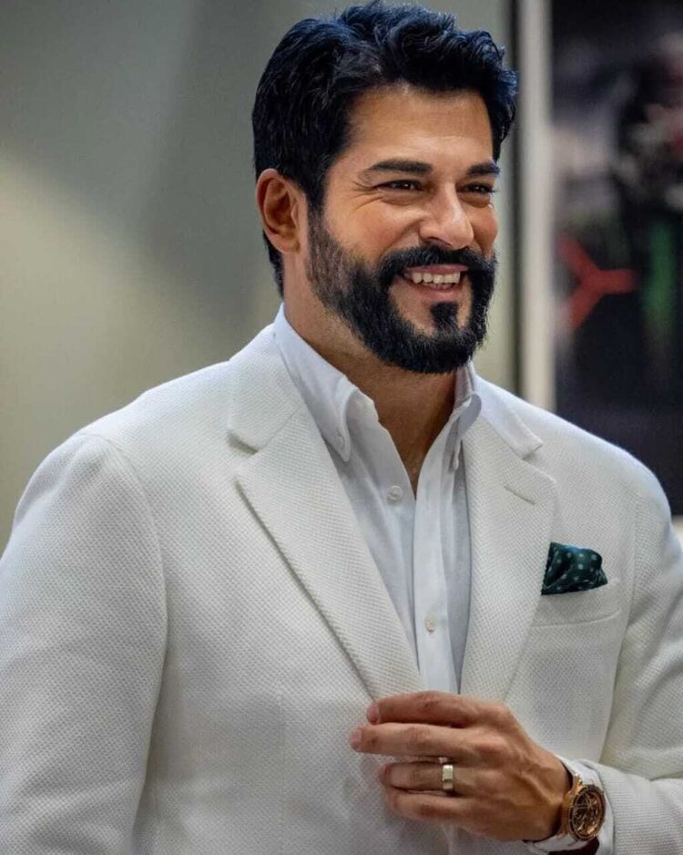  ,   BurakOzcivit, 41 ,   ,   , c 