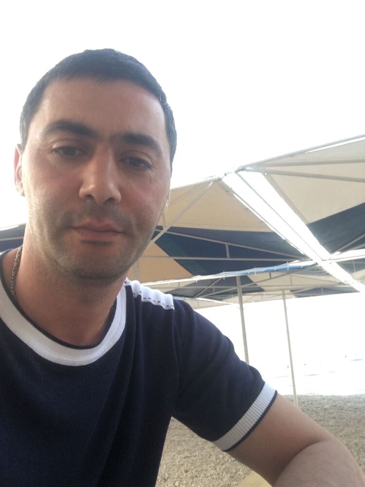  ,   Roma, 37 ,   ,   