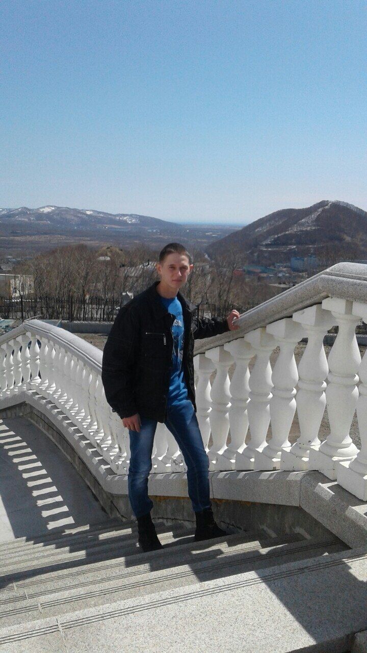 37720971  Aleksandr, 28 ,    