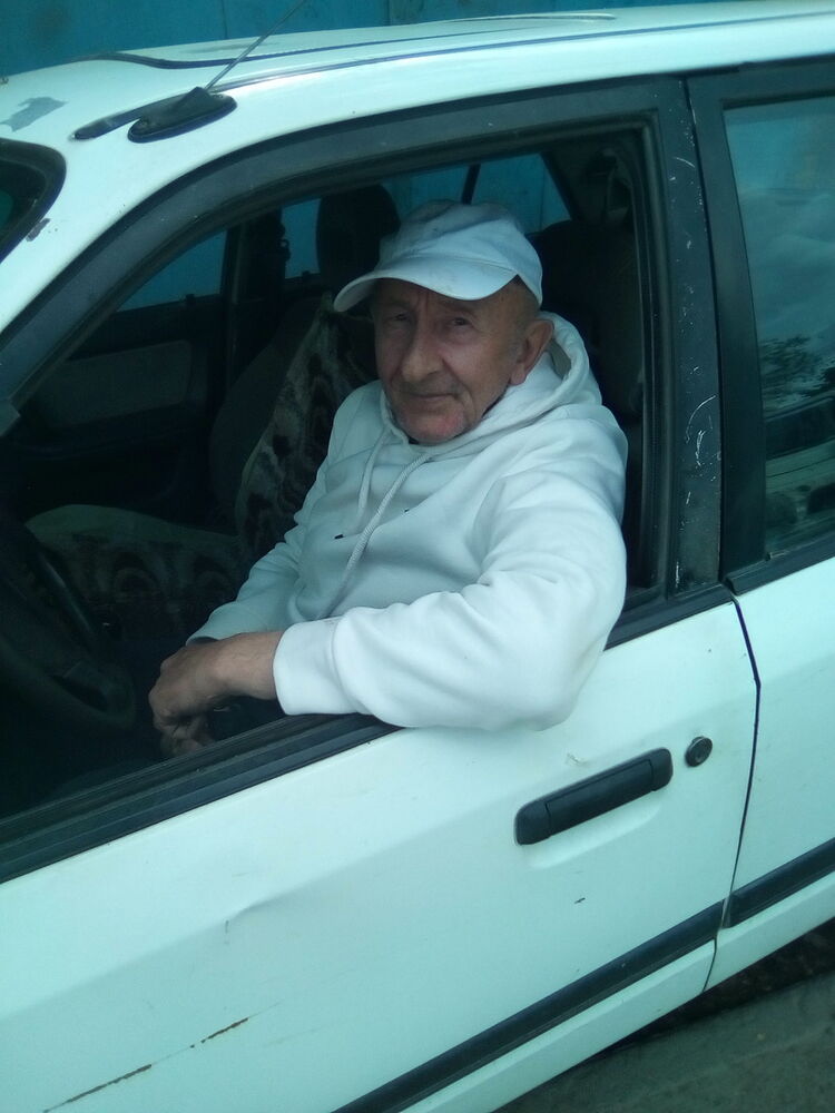  13906901  Anatoli, 74 ,    