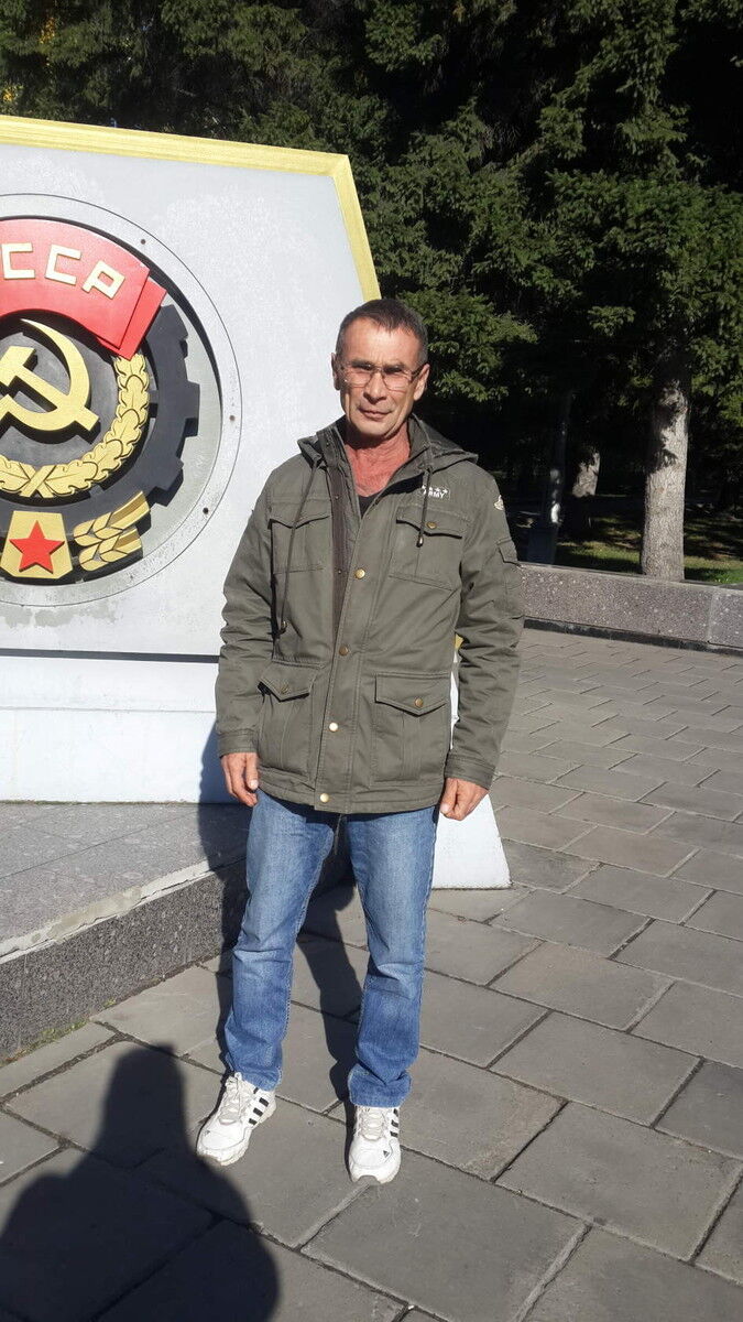  ,   Rinat, 61 ,   ,   , c 