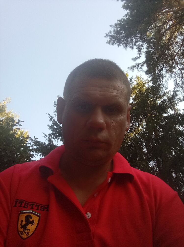  37072311  , 44 ,    