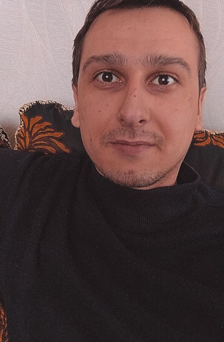  47106301  Alik, 31 ,    