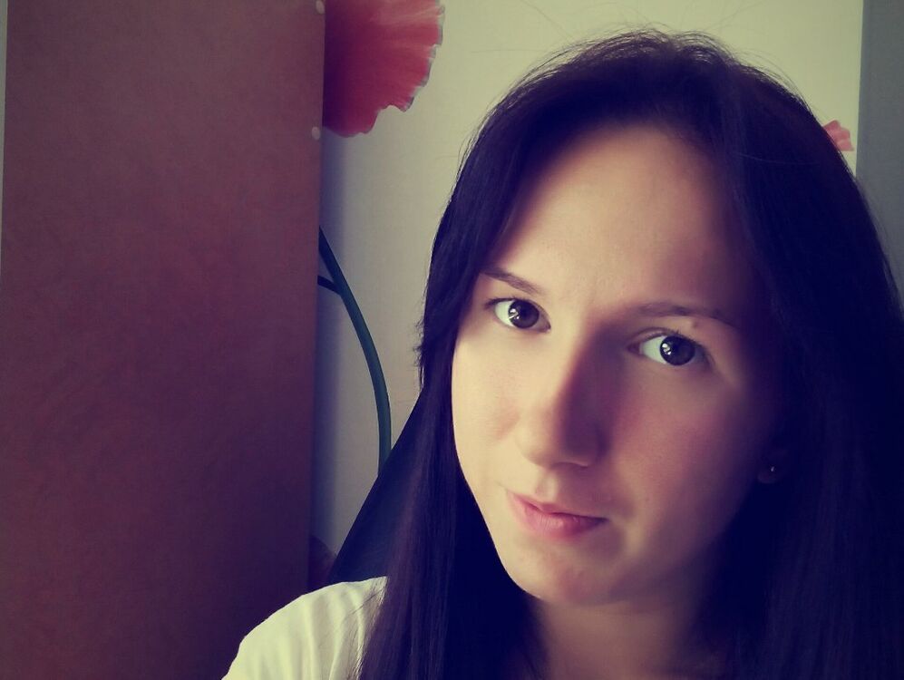  4698641  , 32 ,     