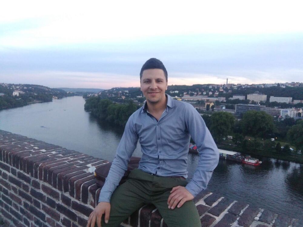  16943891  Andrei, 34 ,    