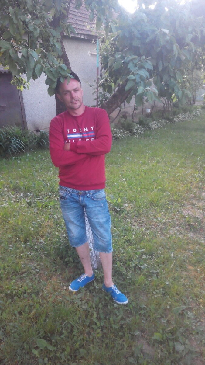  12242781  Joni, 33 ,    
