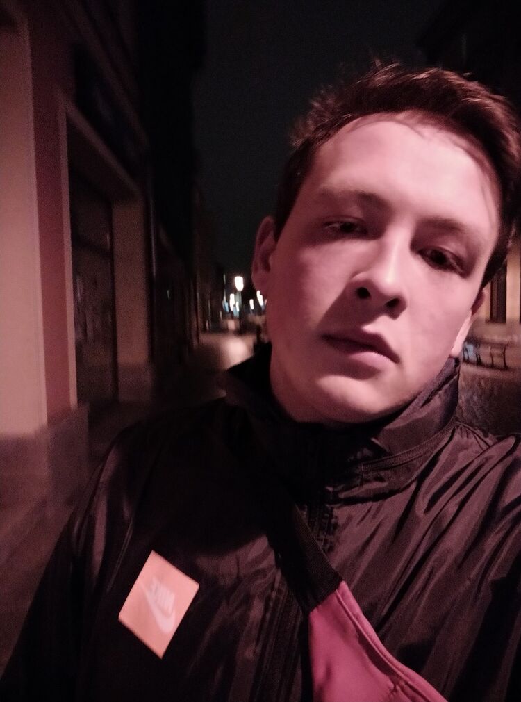  ,   Artur, 27 ,   ,   , c 