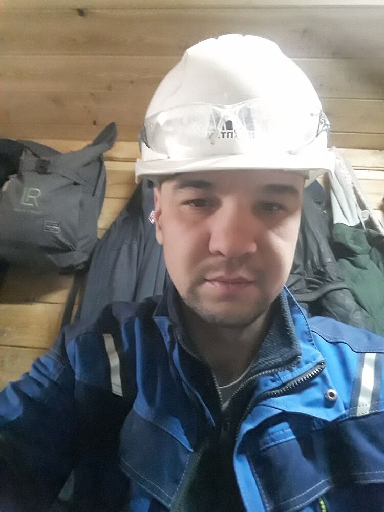  ,   Maxim, 36 ,   ,   