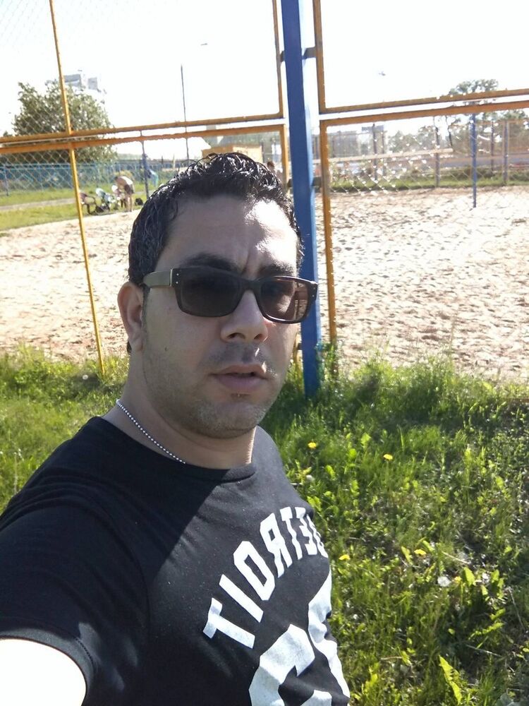  ,   Adam, 40 ,   ,   , c 