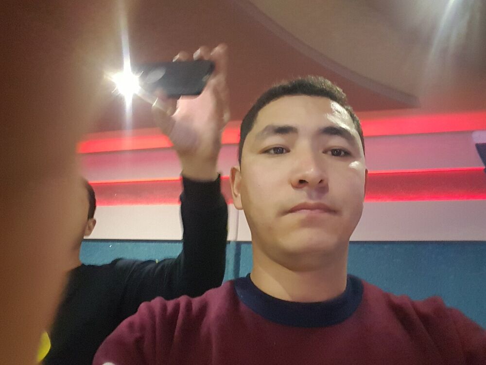  ,   Xusan, 32 ,   