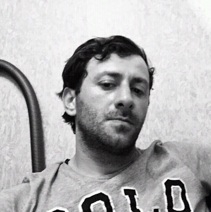  20536541  Guri, 42 ,    